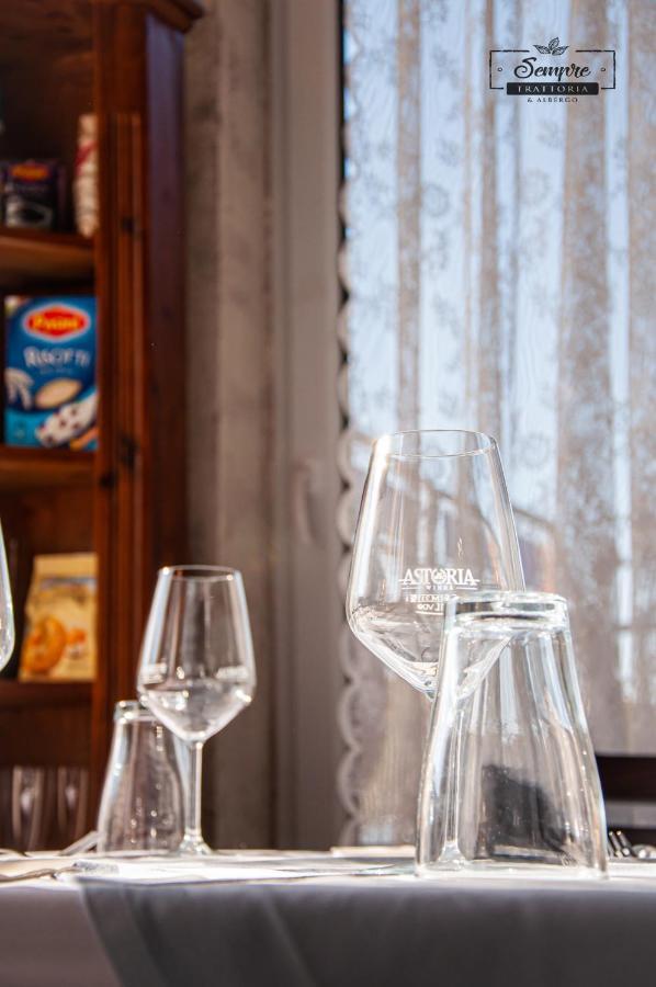 Sempre Etterem Es Panzio Bed & Breakfast *
